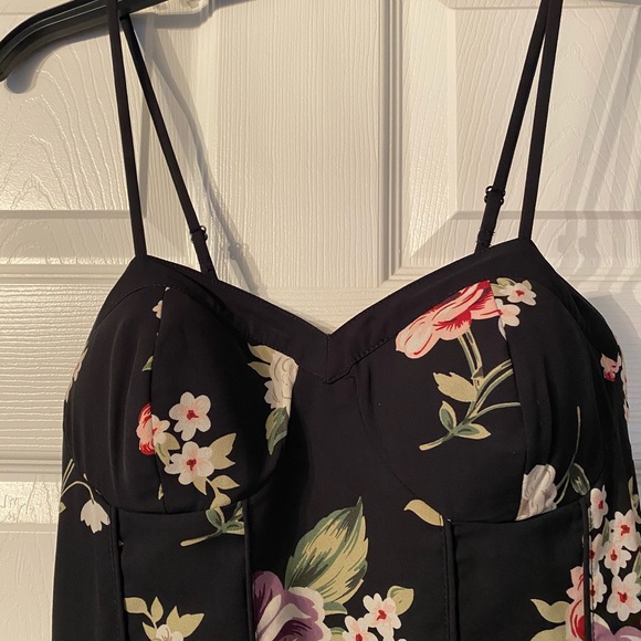 Black Floral Romper Size Small - Picture 3 of 5
